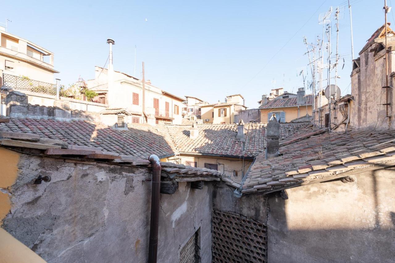 Stunning Campo De Fiori Apartment With Terrace Рим Экстерьер фото